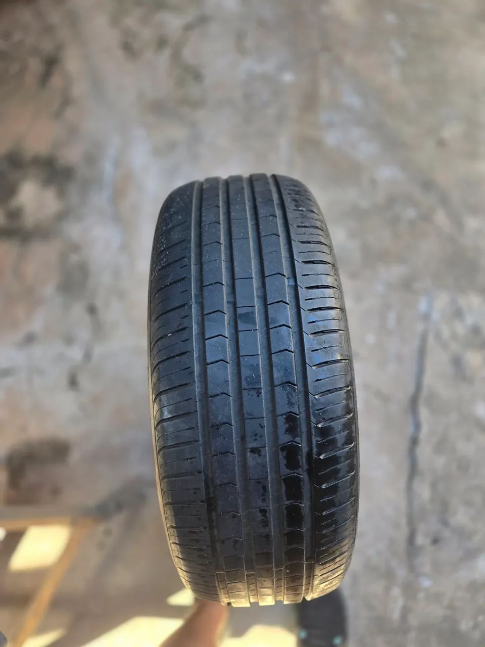 PNEU  255 / 55 R17  - Foto 5