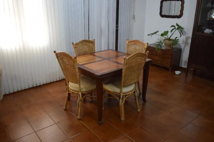  Mesa de jantar madeira maciça - Foto 3