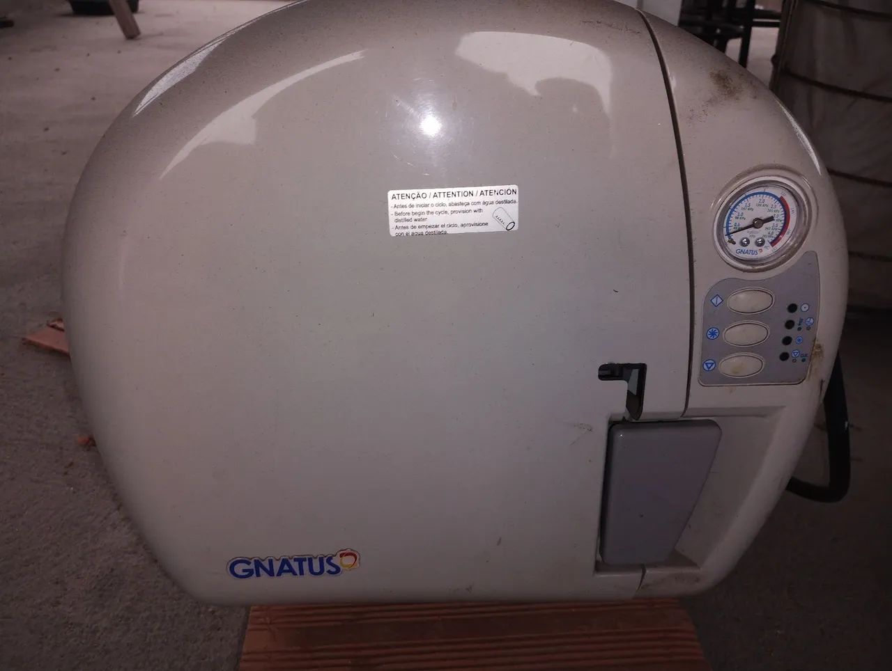 Autoclave gnatus 12 litros com defeito 