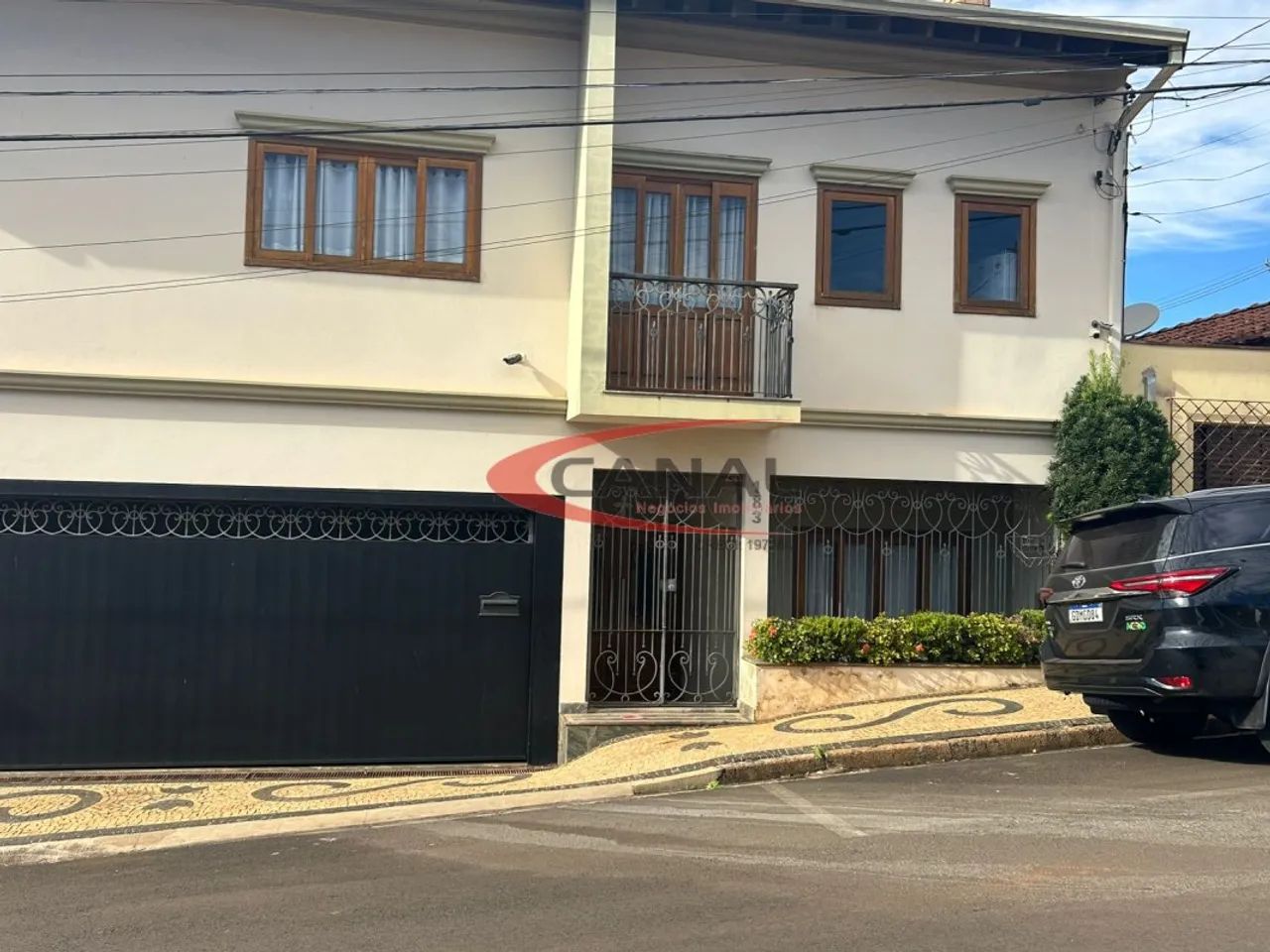 Sobrado para venda com 860 m² e 3 quartos em Centro, Dois Córregos - SP