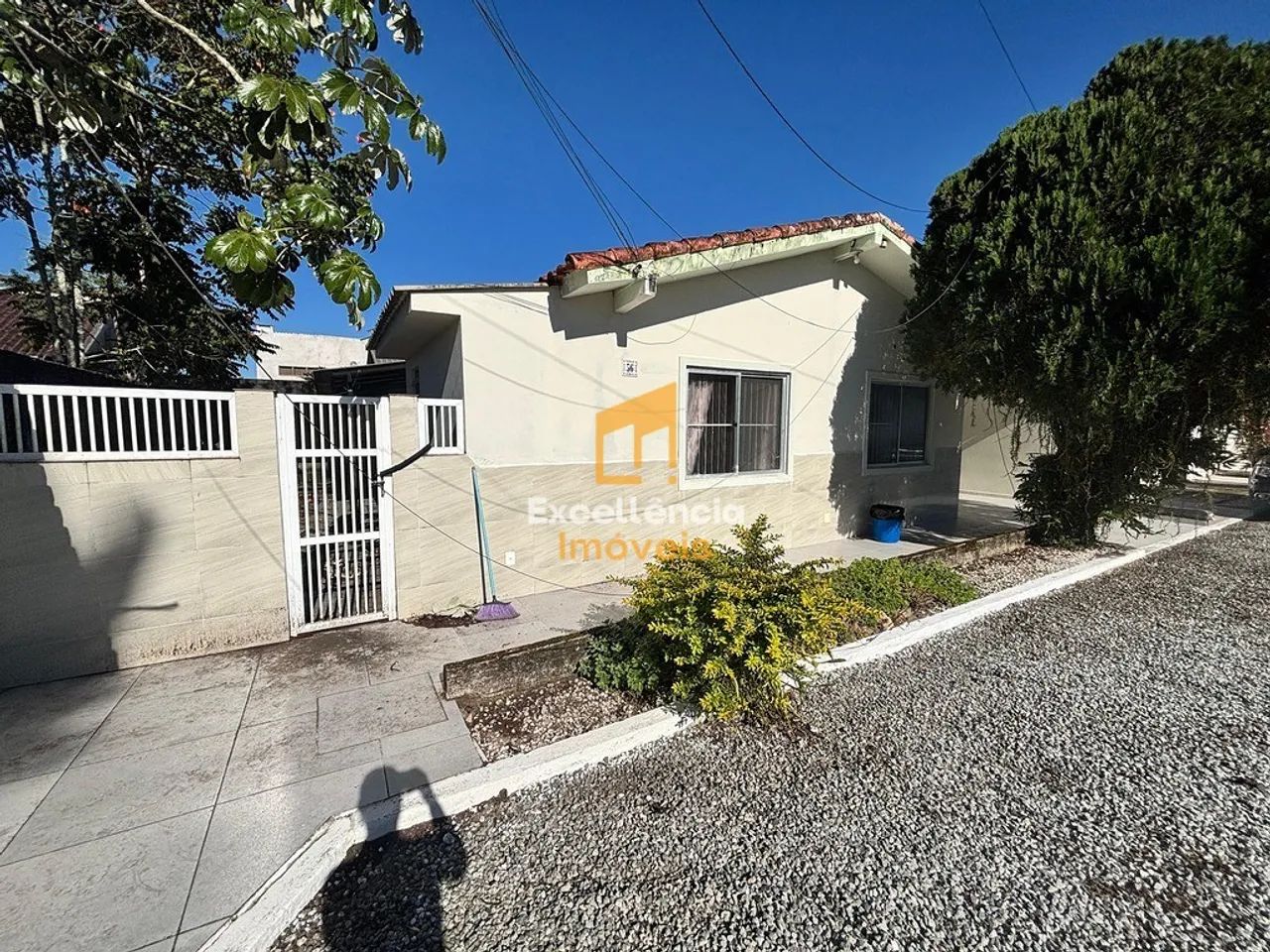 Casa em condomínio em Matinhos