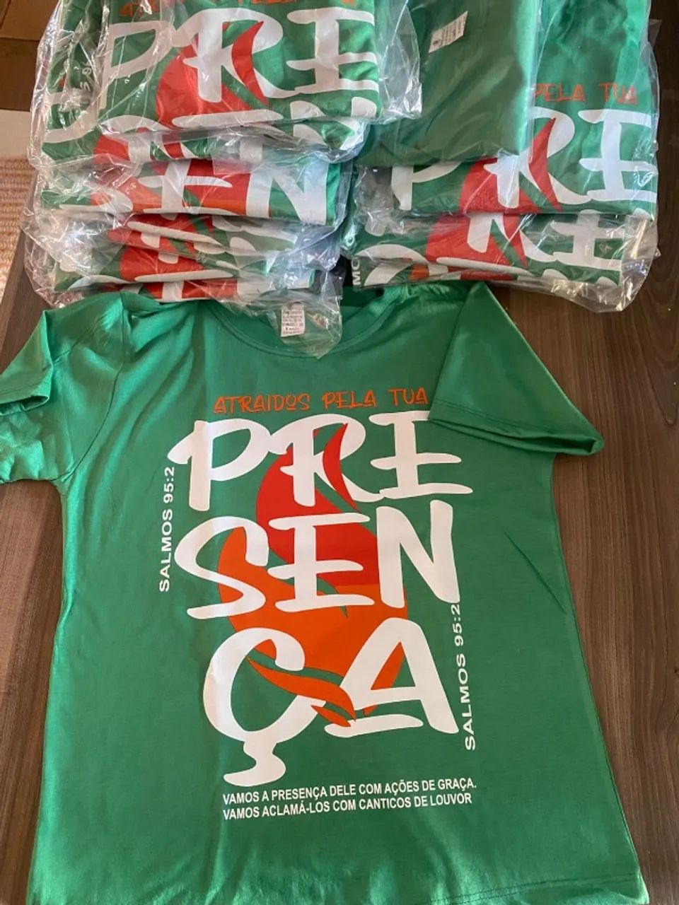 Camisetas, uniformes. calças, somos fabricantes - Foto 3