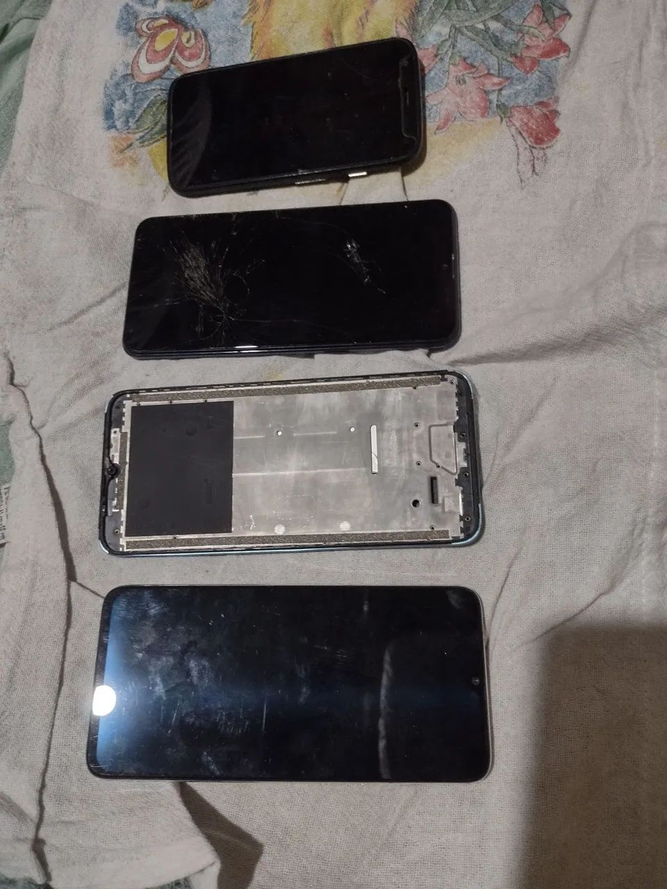 Lote d celular pra tirar peças funcionam  - Foto 2