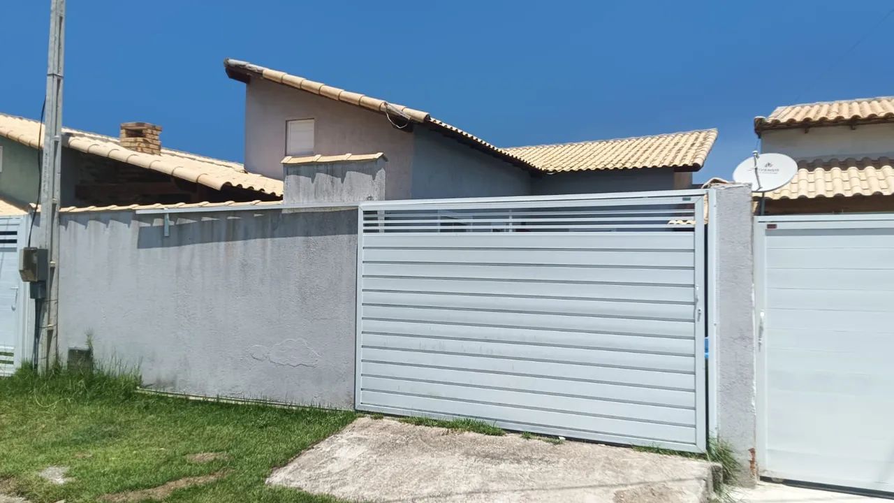 Vendo casa em Unamar. 