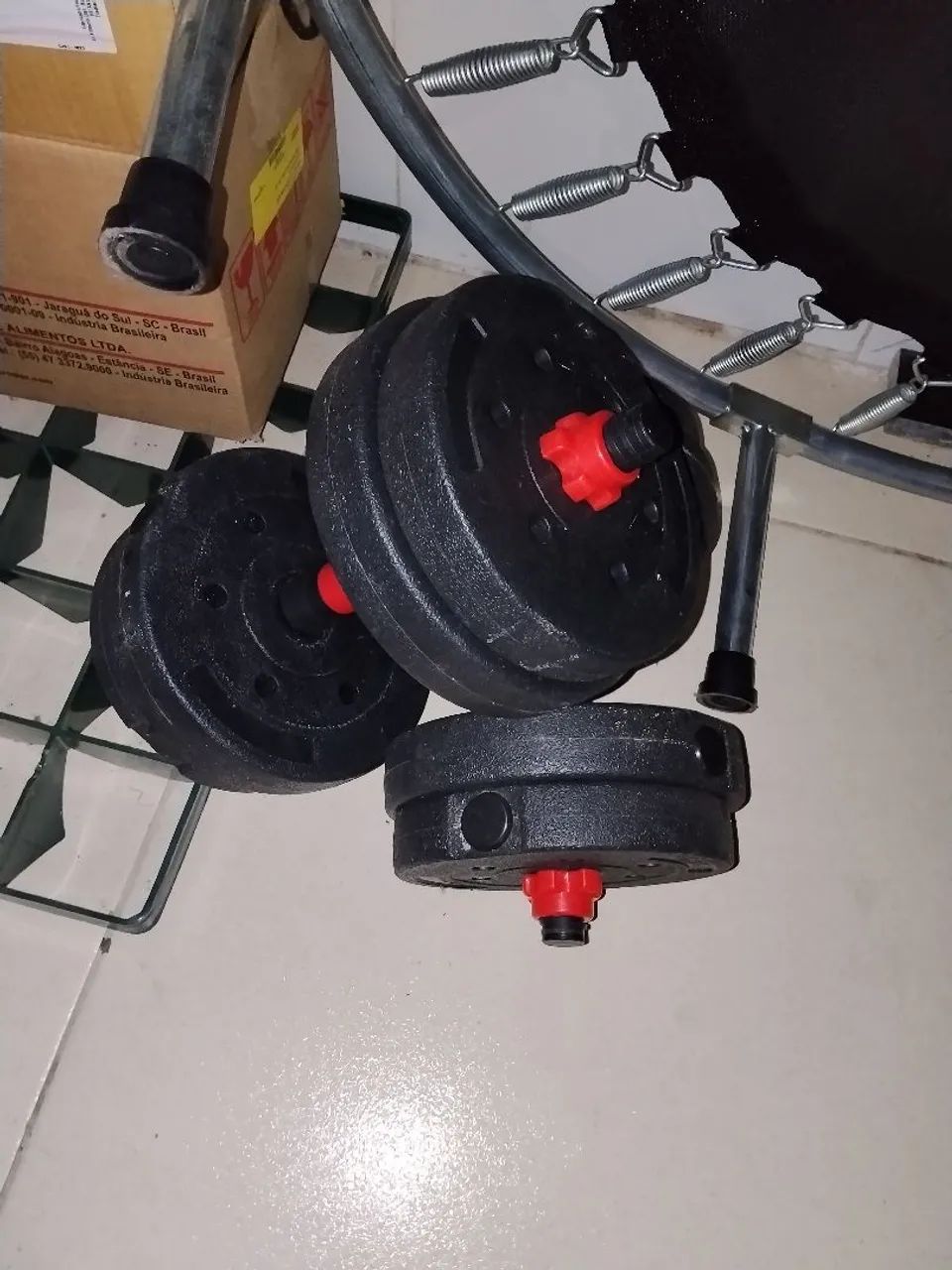 Vendo cama elástica e halteres  - Foto 3