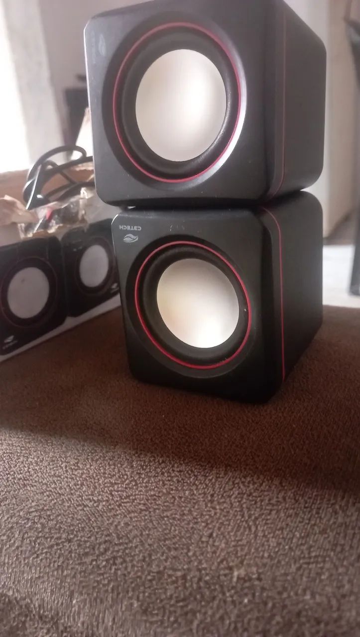 Vendo essas caixa de som para computador 