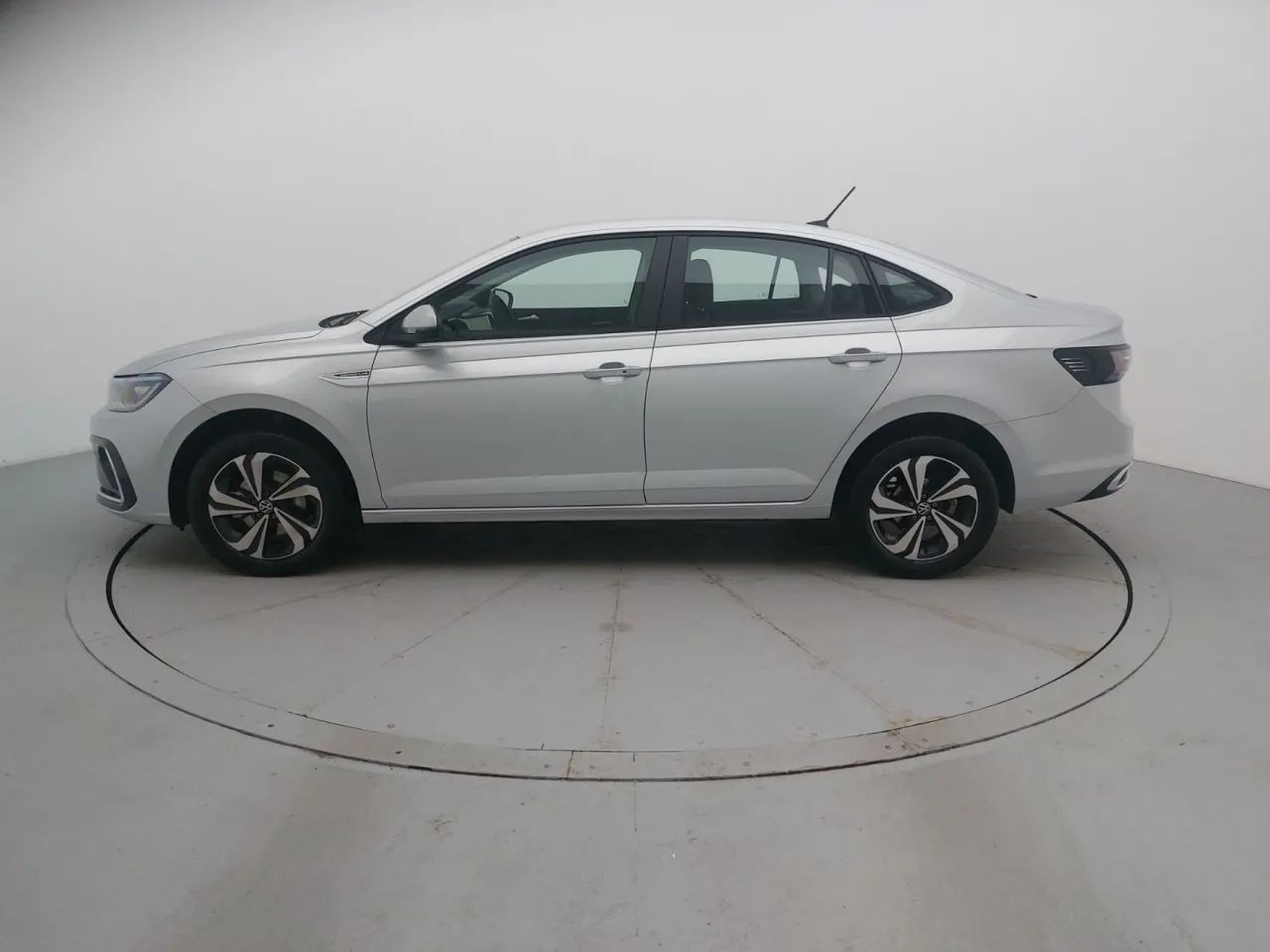 Volkswagen Virtus TSI 1.0 Flex 12V 4p Aut., foto 2 de 18