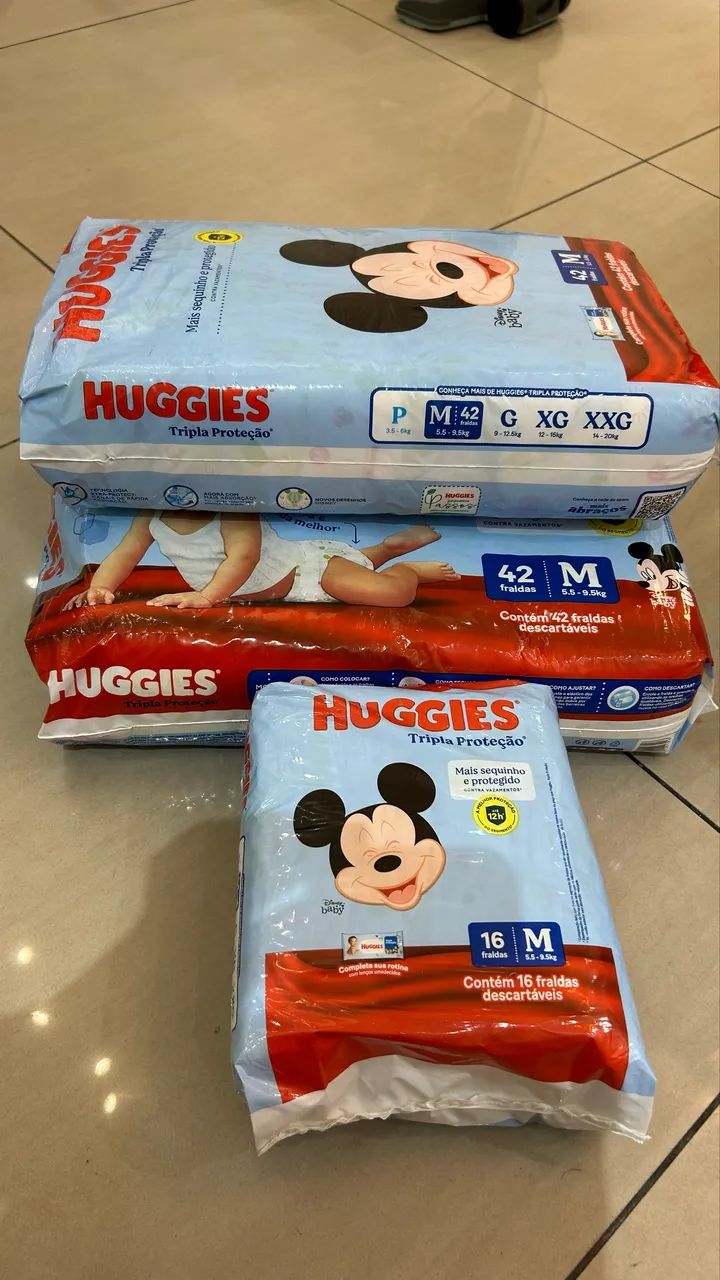 100 Fraldas Huggies Tripla proteção Mickey  - Foto 2