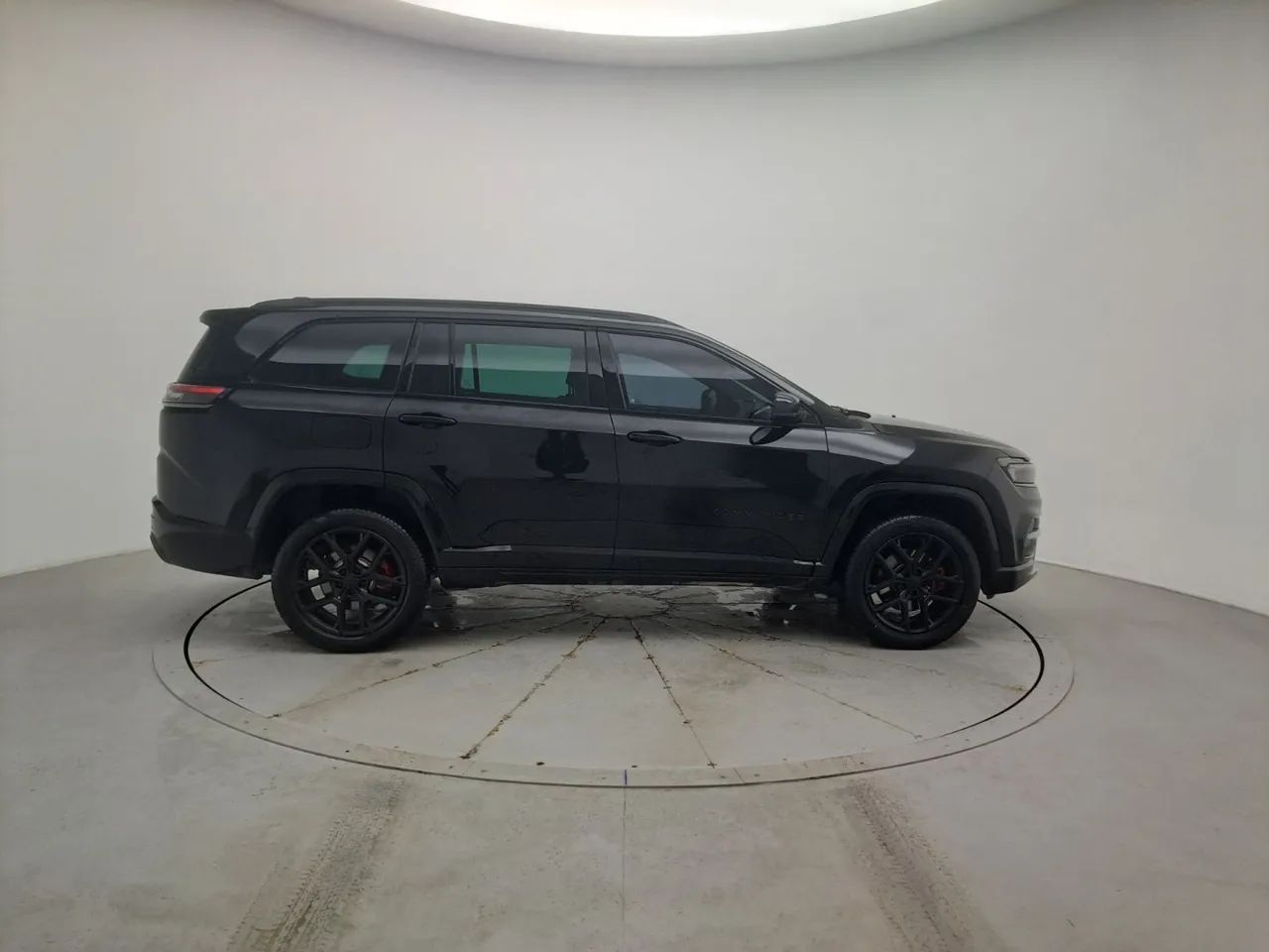 Jeep Commander Black Hurricane 2.0 4x4 TB Aut, foto 6 de 18