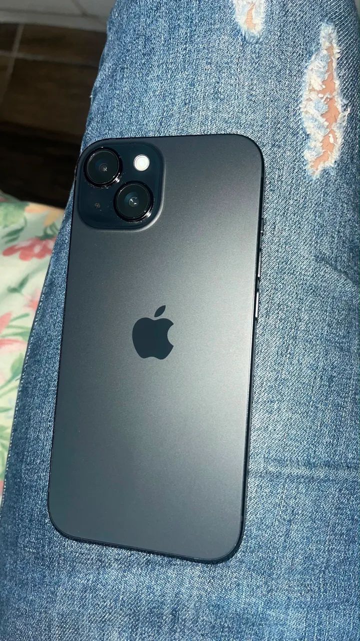iPhone 15 128GB impecável 