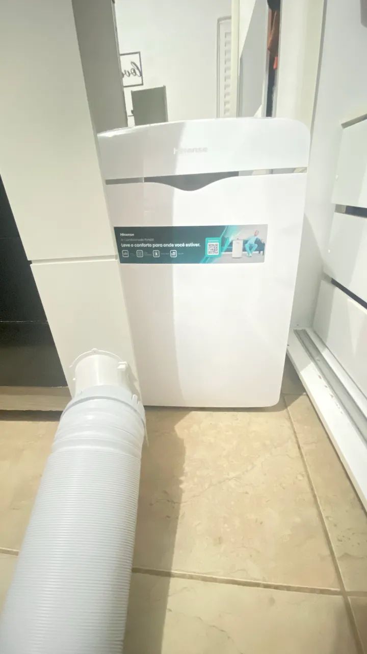 AR PORTÁTIL HISENSE 