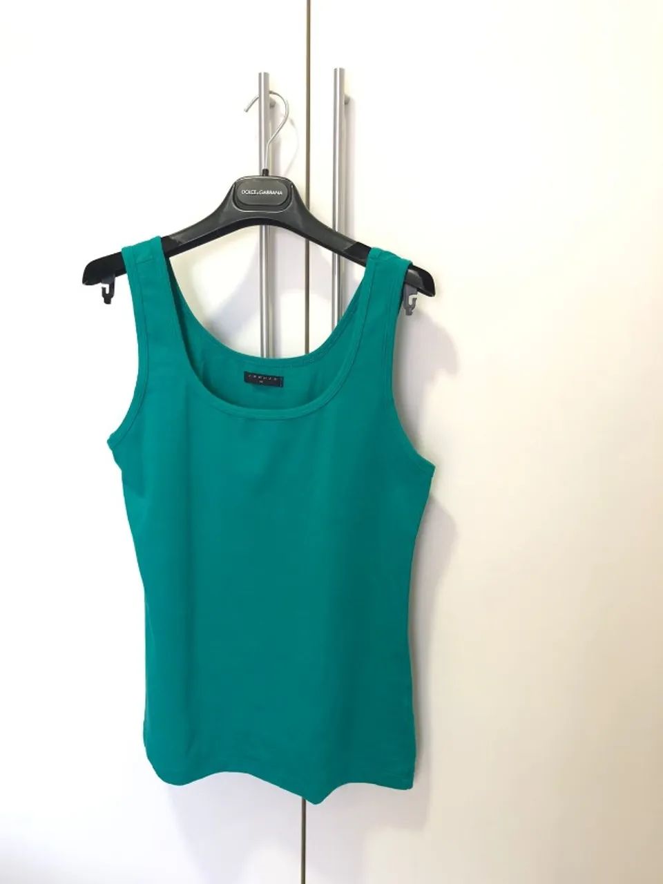 KIT COM 4 BLUSAS FEMININAS CORES VIBRANTES  CONFORTÁVEIS  VERSÁTEIS - Foto 5