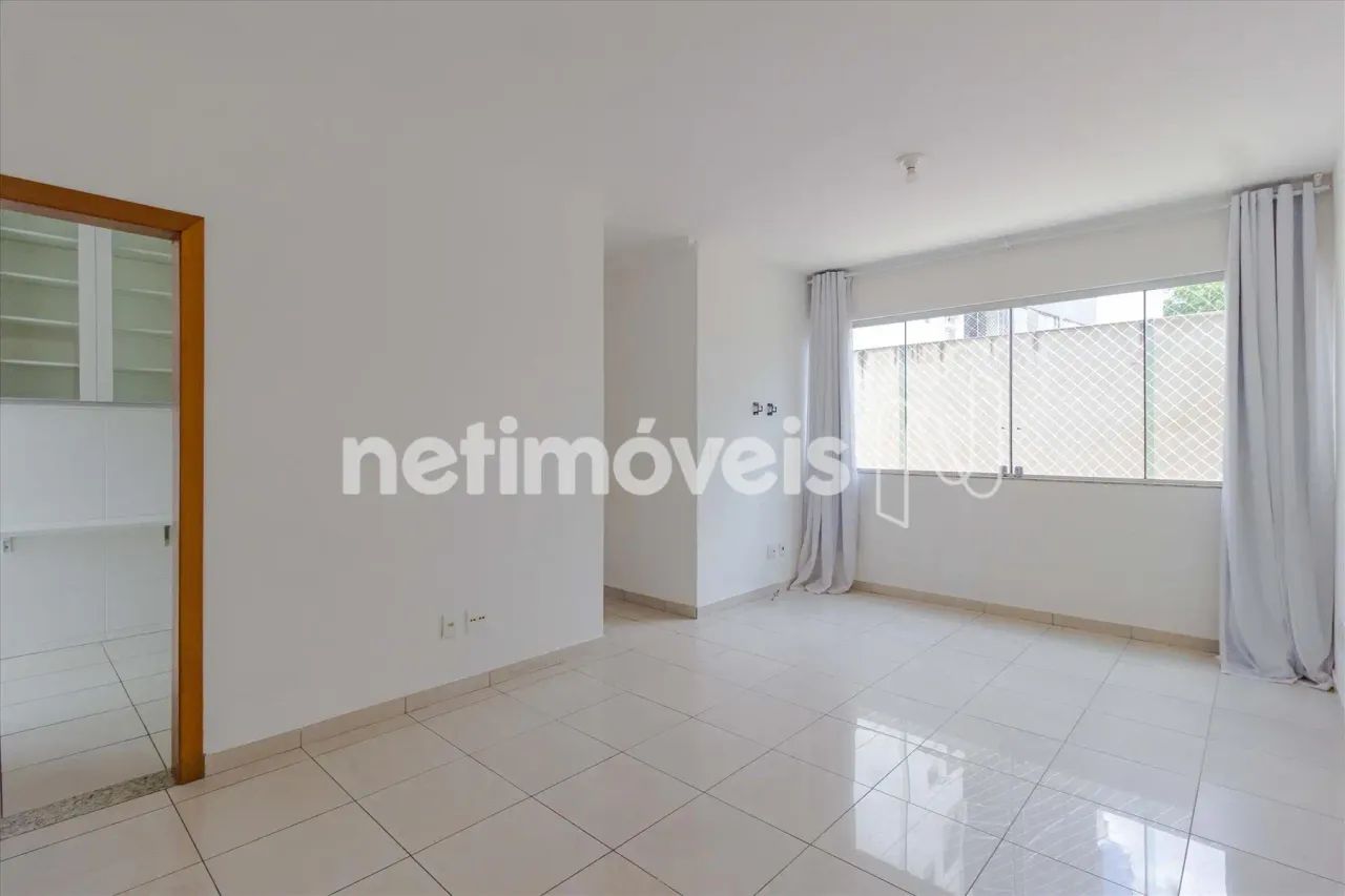 Apartamento de 02 quartos à venda no Castelo!