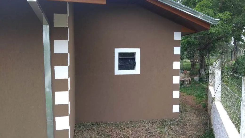 Pinturas e reformas. 