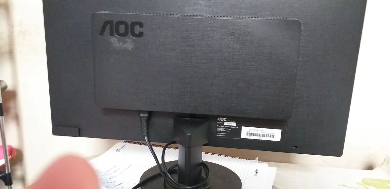 Vendo um monitor 14 polegada usado em bom estado de 350,00 por 250,00 - Foto 5