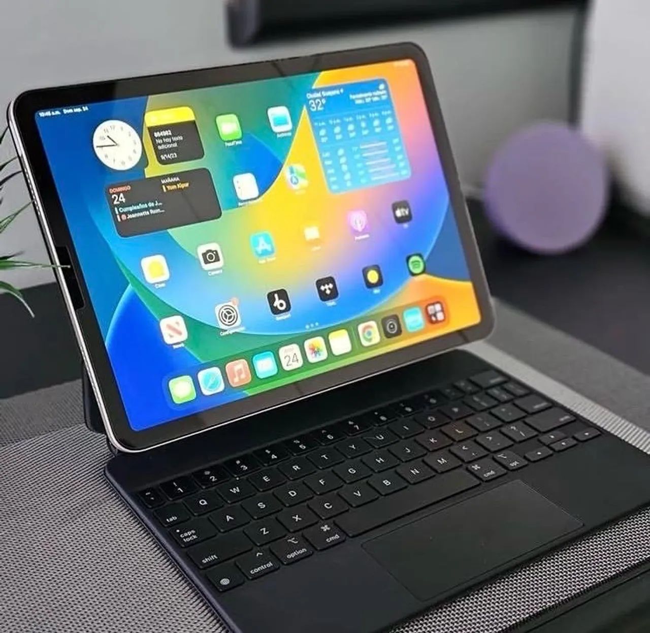 iPad Air M1 5º geração com Apple Pencil e Magic Keyboard