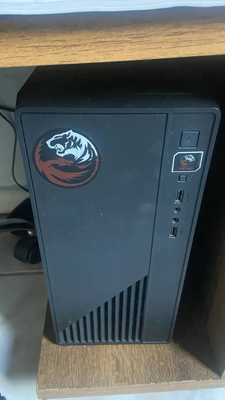 PC Completo i7 + 10GB RAM + 1TB (3x SSD + HD) + Placa de Vídeo 4GB