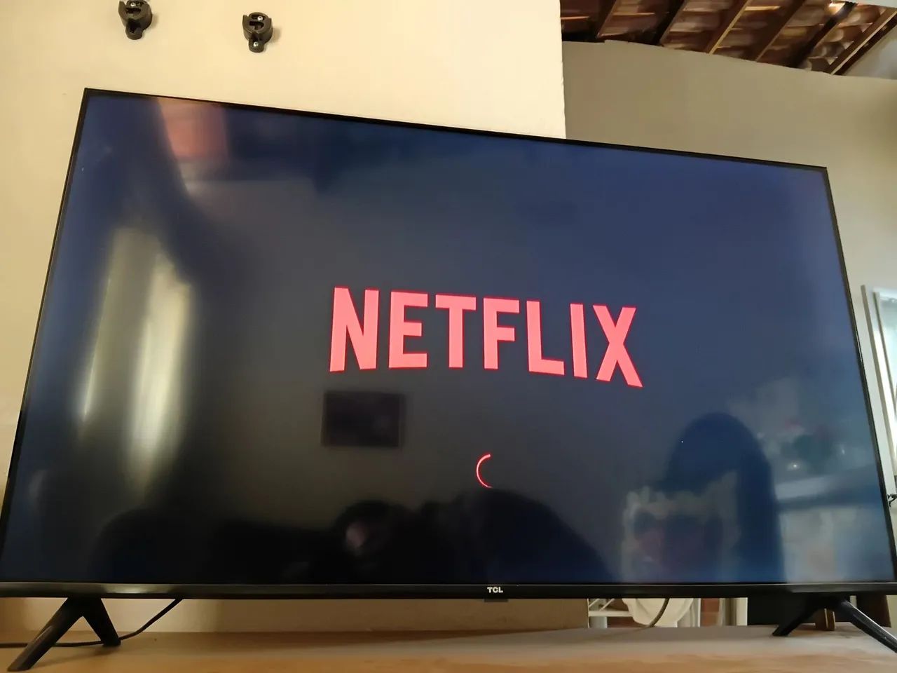 TV TCL 43 POLEGADAS RECÉM COMPRADA!! - Foto 3