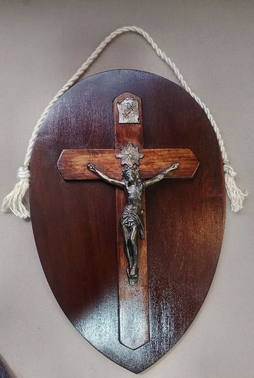 ANTIGO CRUCIFIXO DE PAREDE 