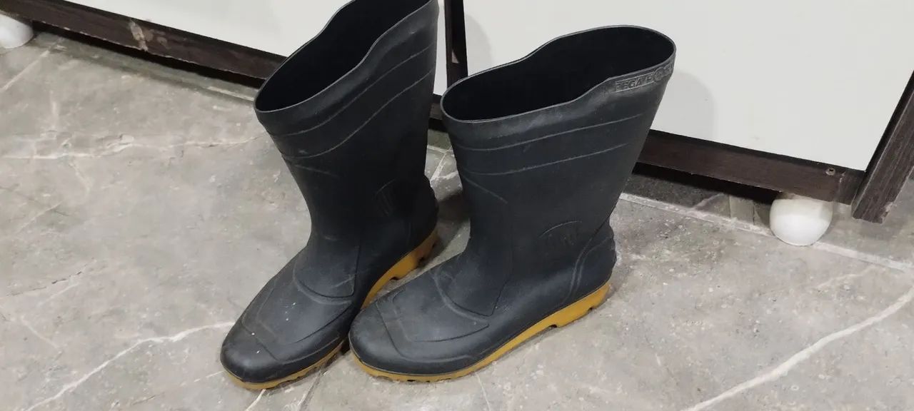 Bota de galocha impermeável  - Foto 2