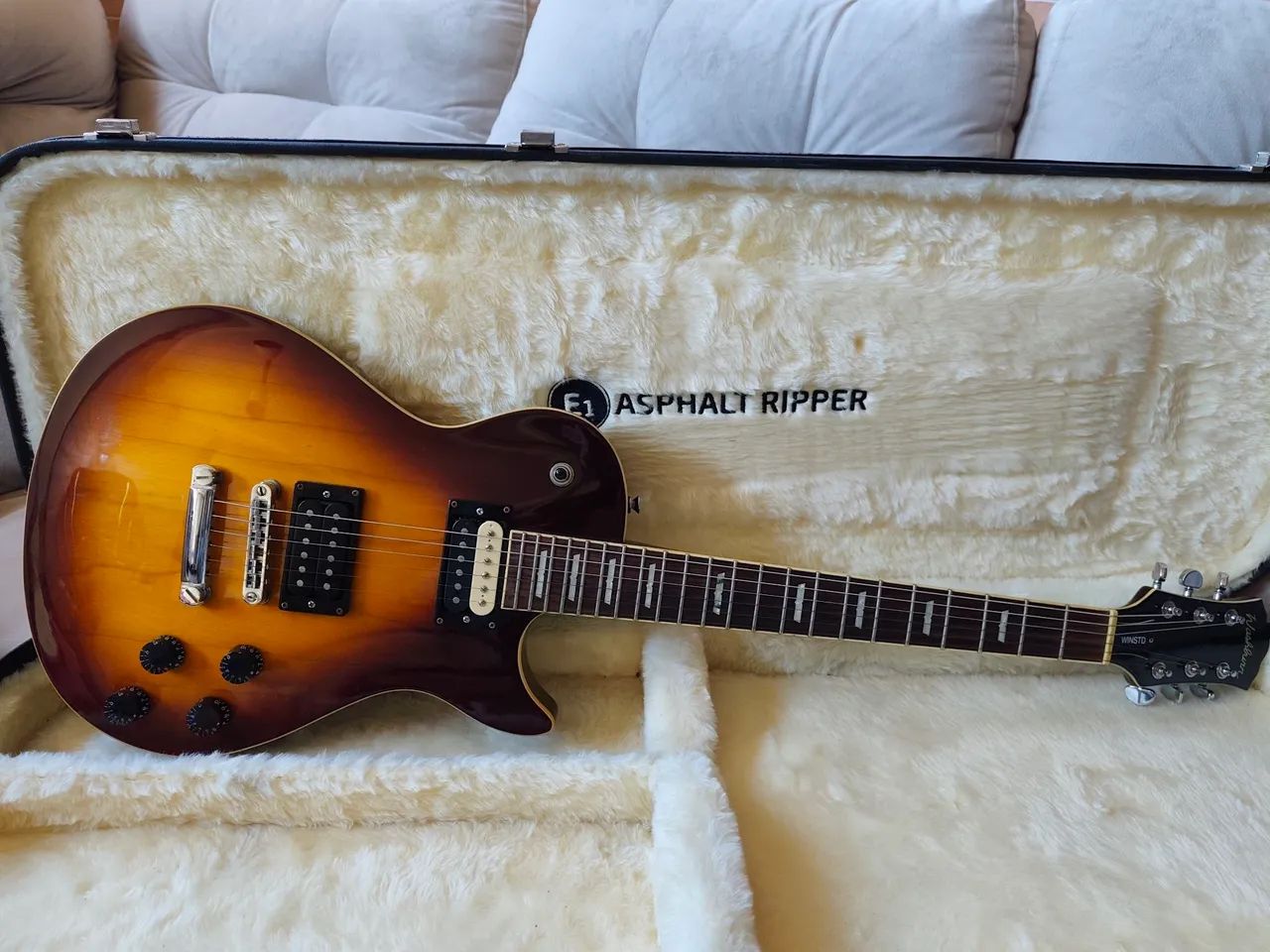 Guitarra Les Paul Washburn WINSTD (SEM CASE)