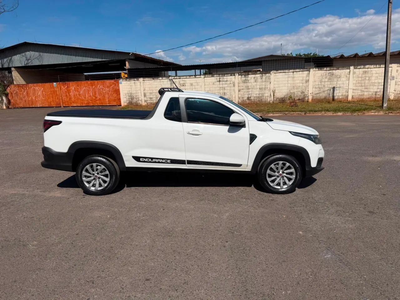 Fiat Strada Endurance 1.4 Flex 8V CS Plus 2021 - Foto 3