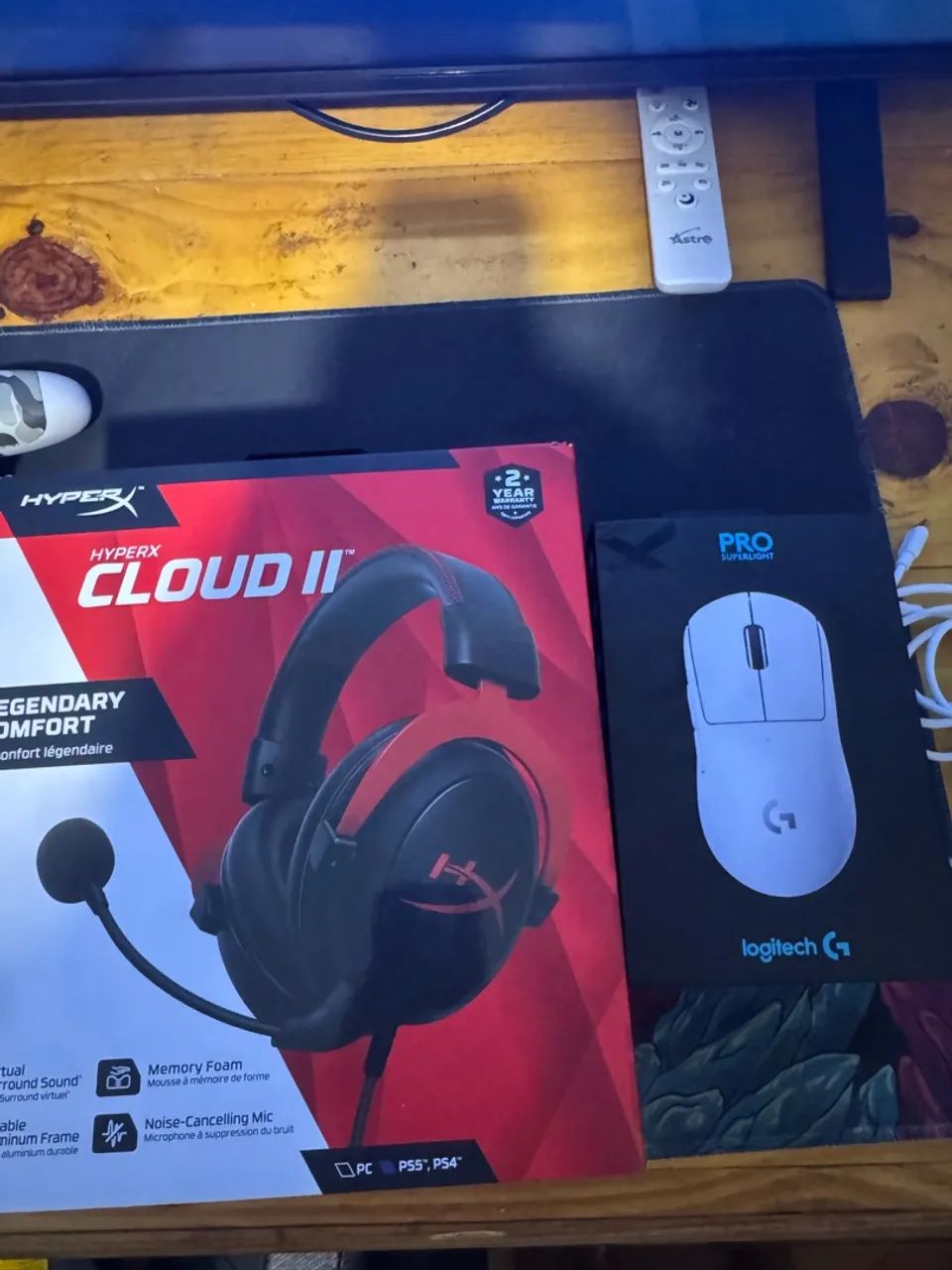 Logitech g pro - Hyperx cloud ll