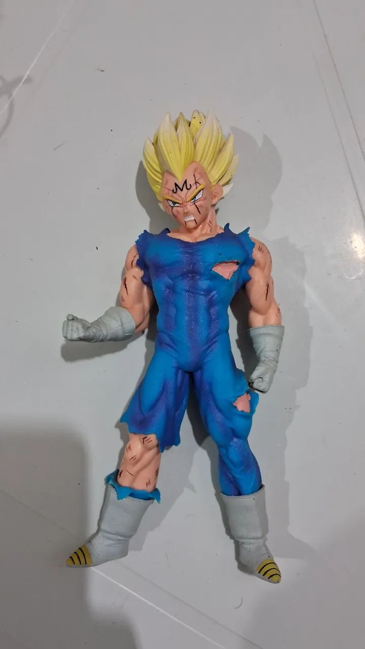 3 bonecos de resina dragon ball - Foto 4