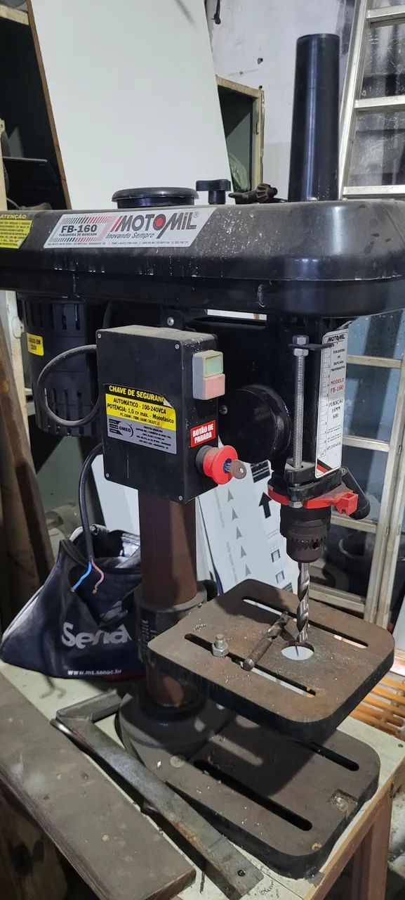 Furadeira de bancada415078545863495680