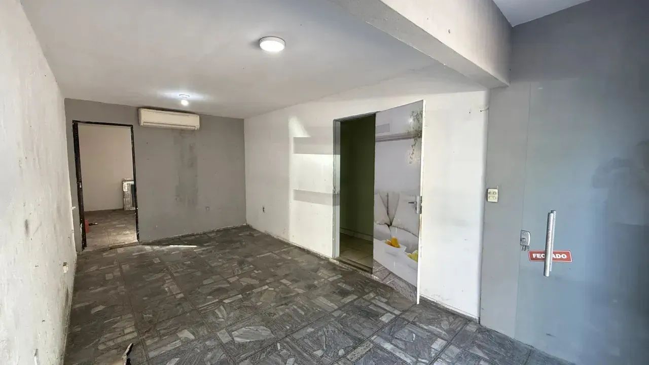 Alugo Ponto Comercial + Sala com Banheiro - Av. 06 - Foto 2