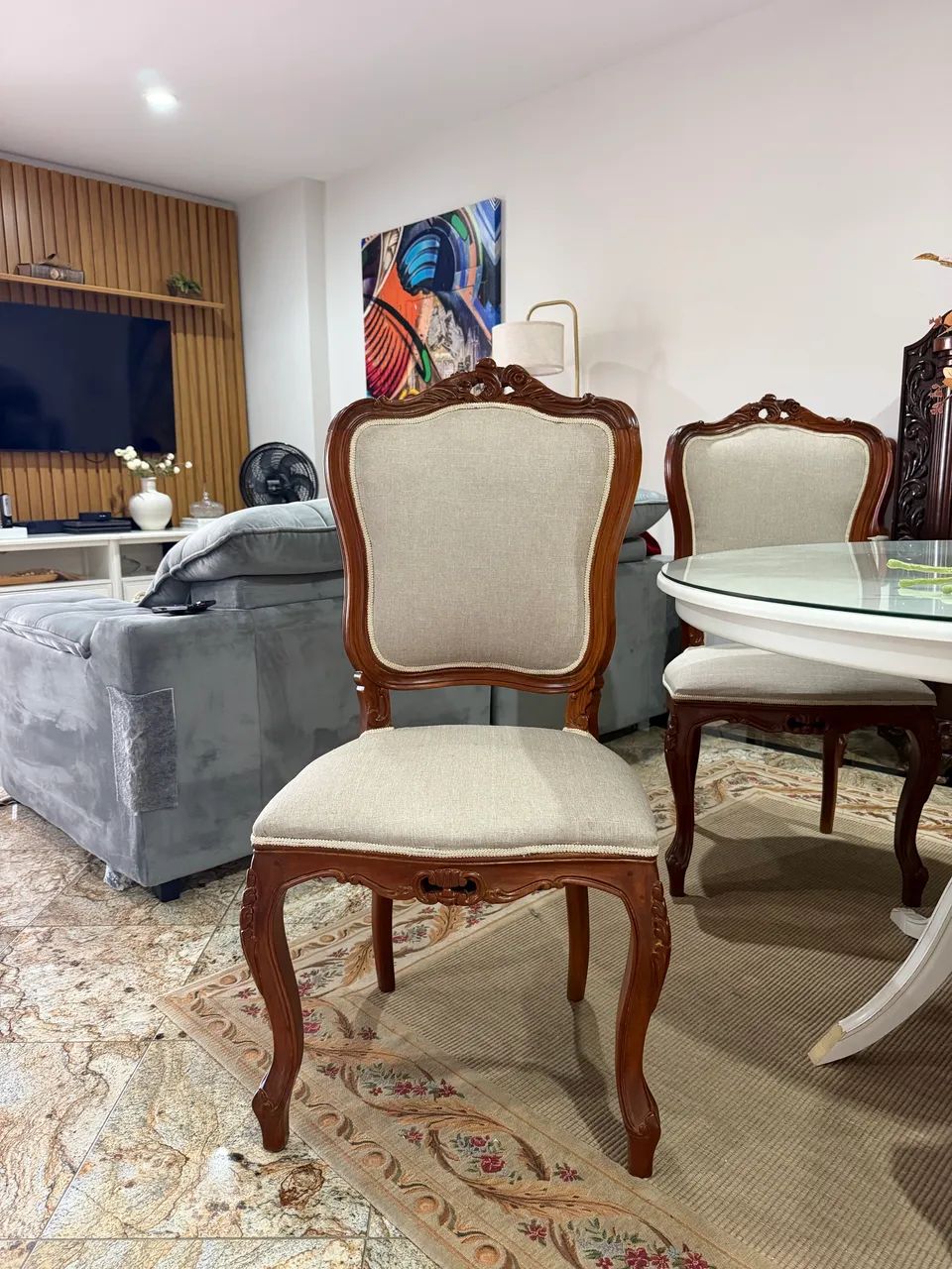 Cadeira madeira com estofado jantar