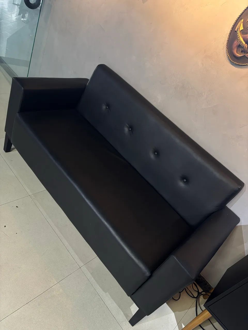 Black Leatherette Sofa436600634270689280