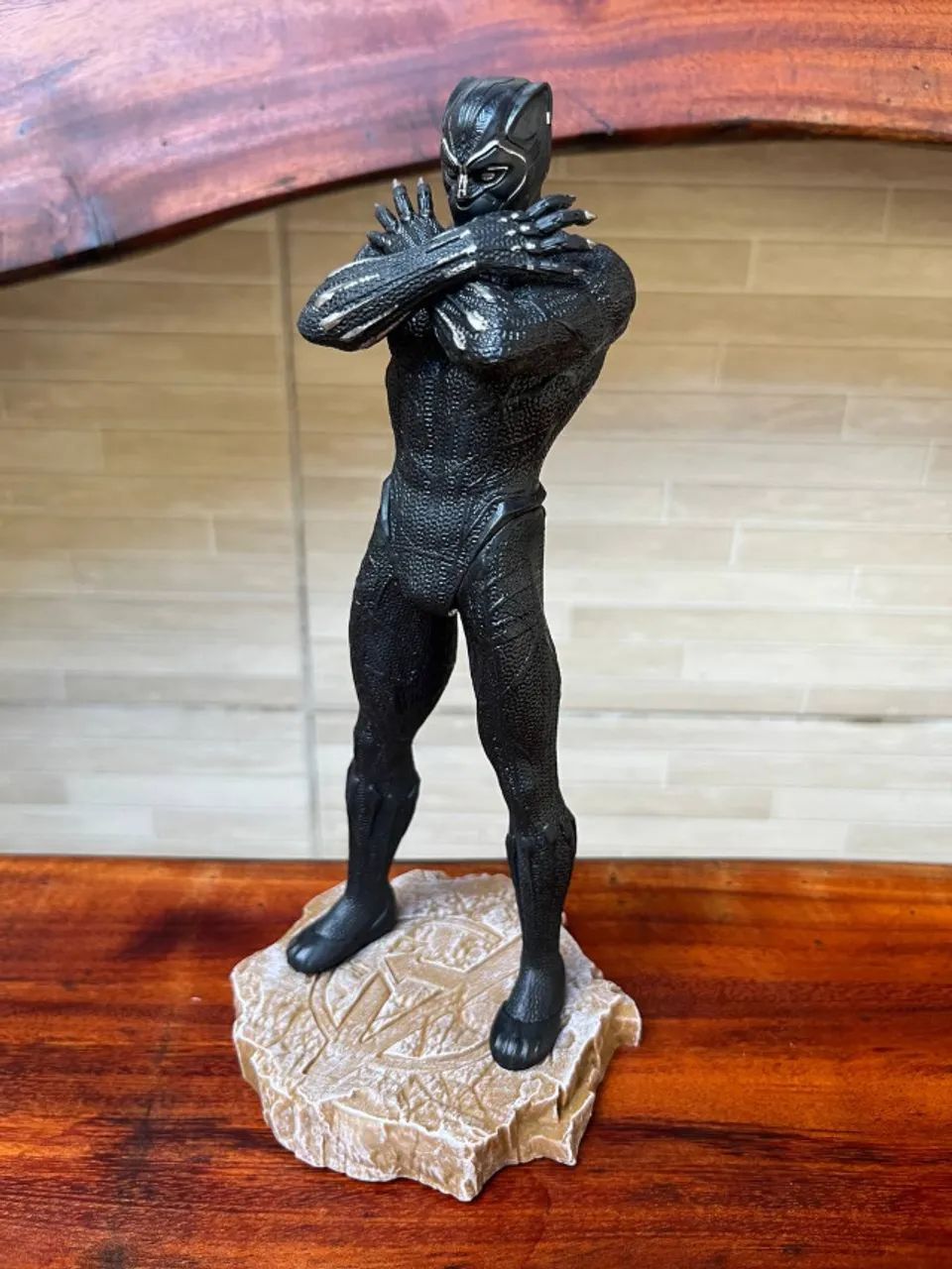 Action Figure Marvel - Pantera Negra 22cm - Foto 5