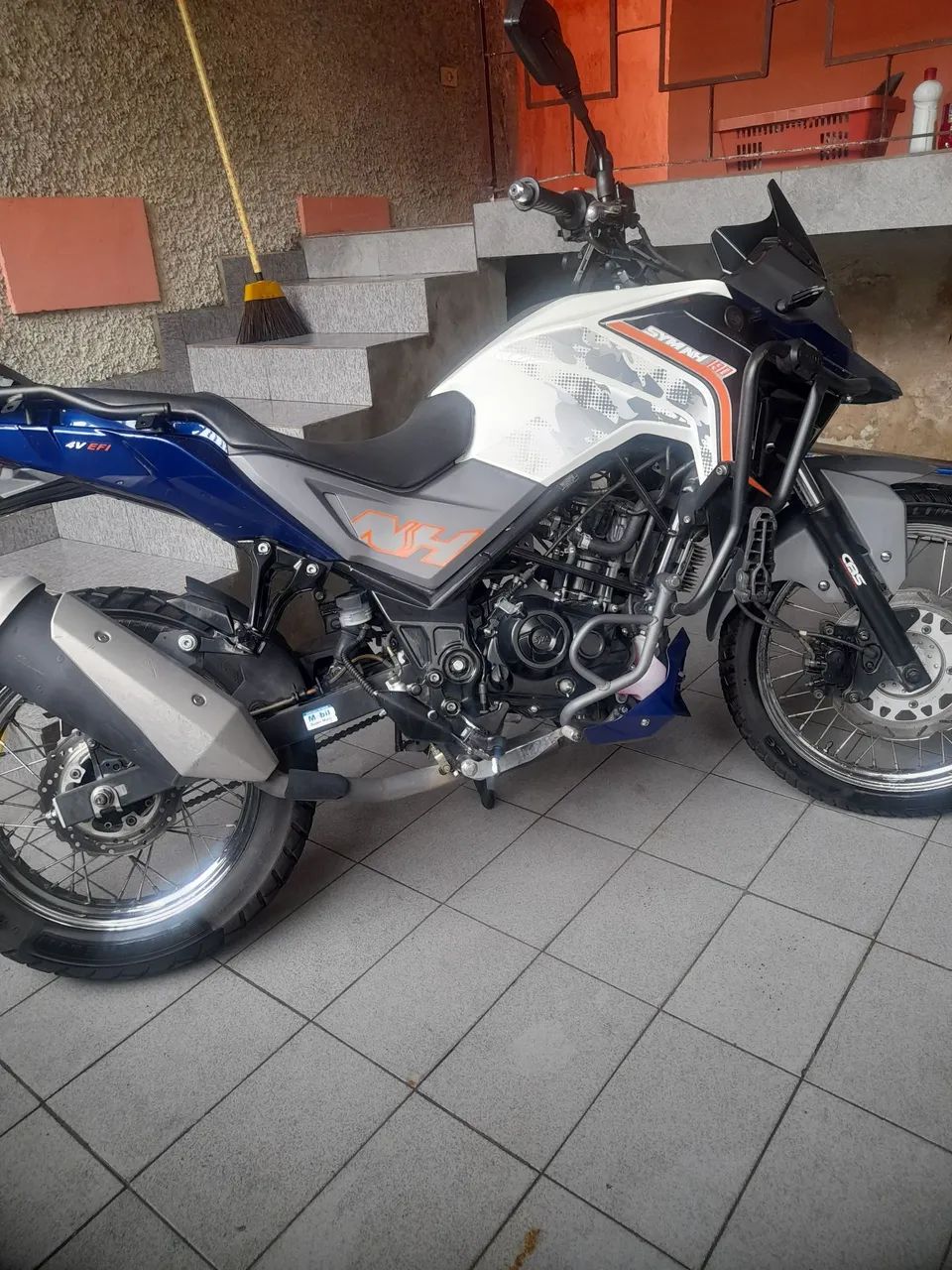 Dafra NH 190