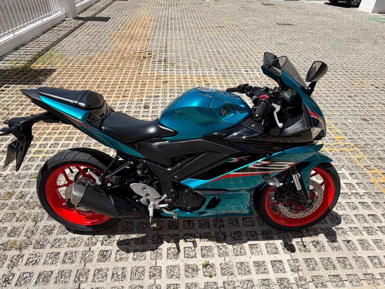 Vendo Yamaha R3 