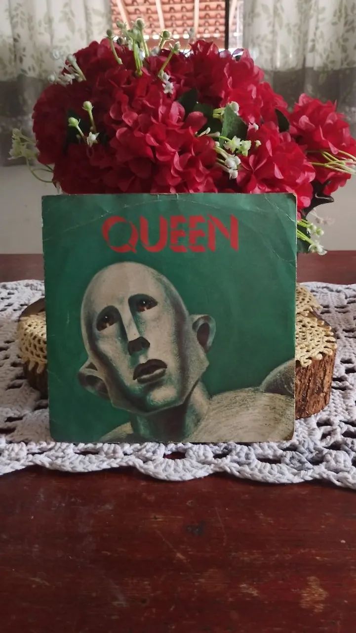  Raro Compacto Vinil Queen -We Are The Champions - Original 1977  7 polegadas 