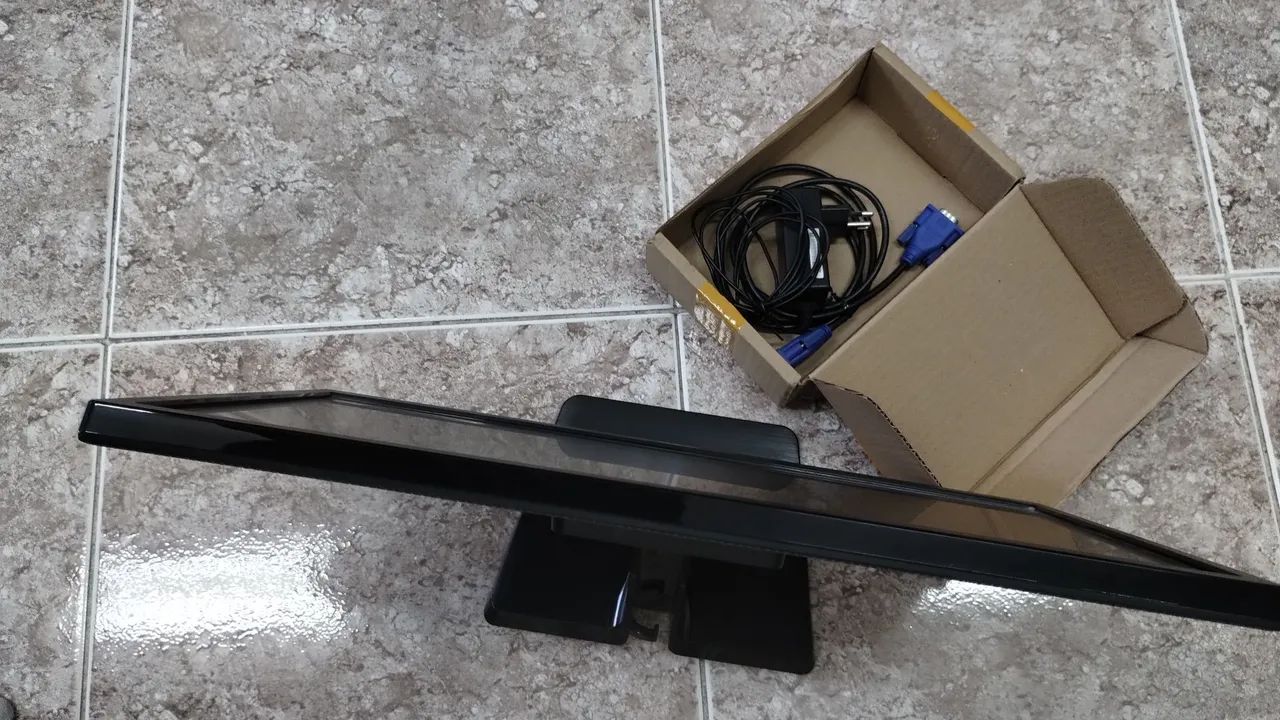 Monitor LG 16 polegadas  - Foto 5