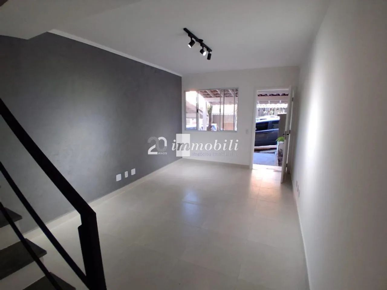 Casa à venda e para alugar em Cotia, Granja Viana, com 2 quartos, com 80 m² - Foto 5