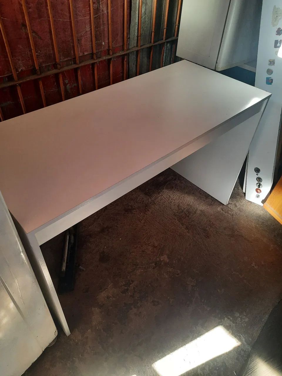 Escrivaninha / mesa para computador