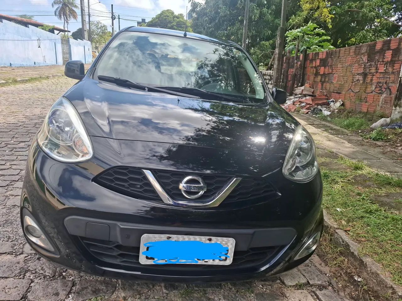 Nissan March 2016