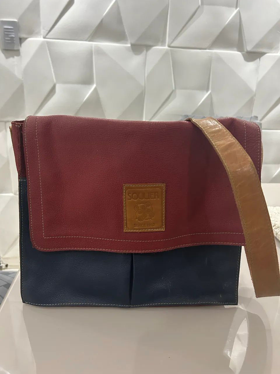 Vendo linda bolsa em couro - Foto 3