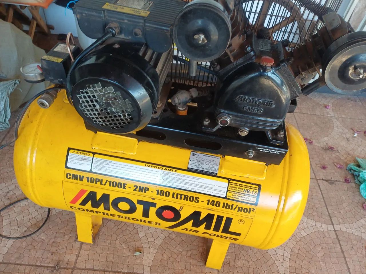 Compressor AIR POWER 100Litros 140 lbf - Foto 2