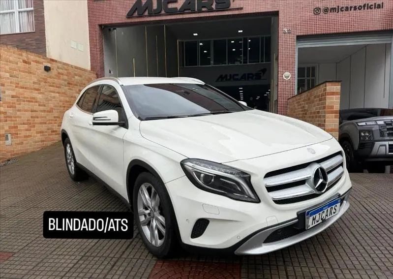 Mercedes-Benz GLA-200 GLA 200 Night 1.6. TB 16V Flex Aut. 2015
