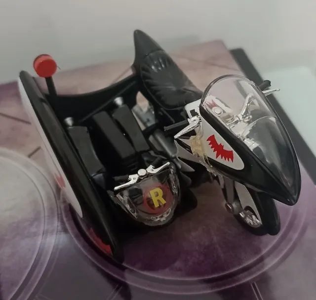 HotWheels - Batman 1966 - 3-Pack - Batgirl Cycle, Batmobile e Batcycle - Foto 2