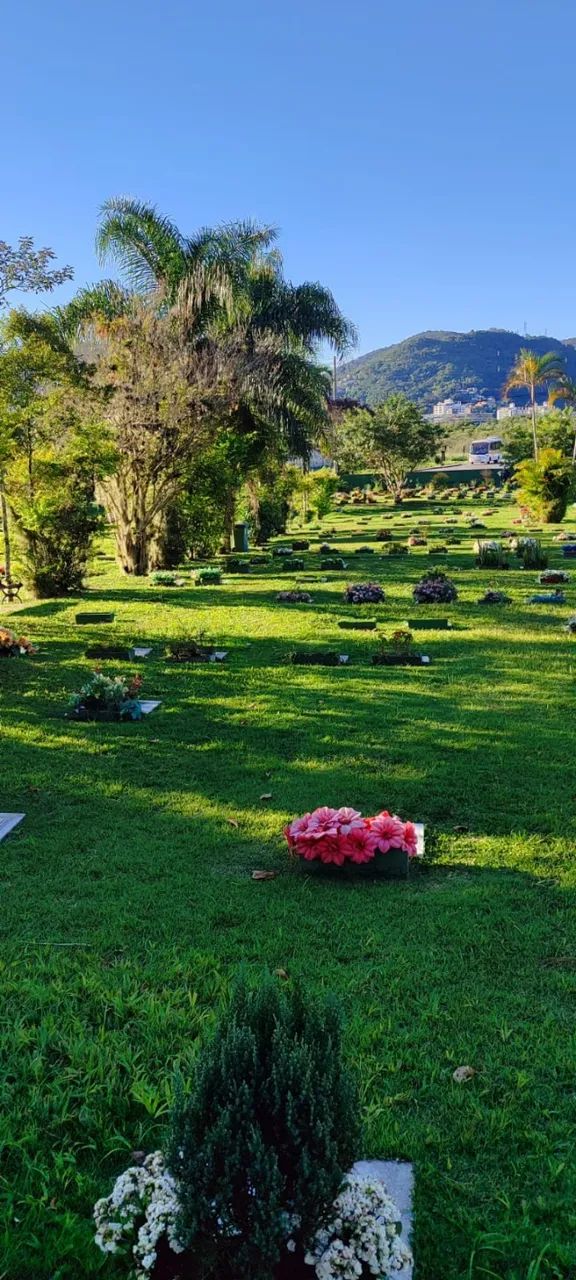 Jazigo duplo Cemitério Jardim da Paz