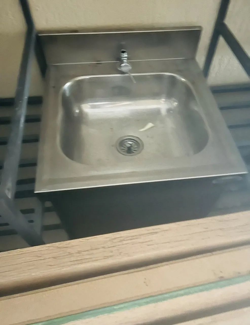 Pia inox industrial lava mão - Foto 3