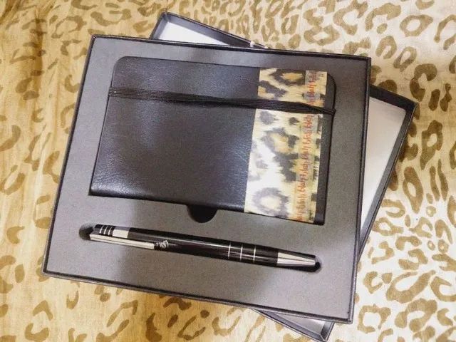 Kit caderneta e caneta