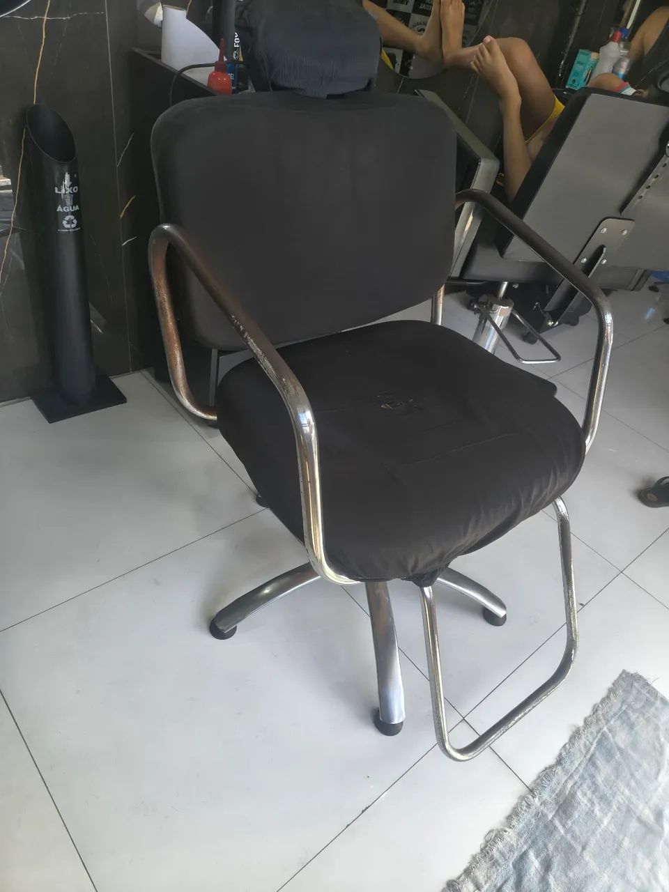 Cadeira de barbeiro  - Foto 2