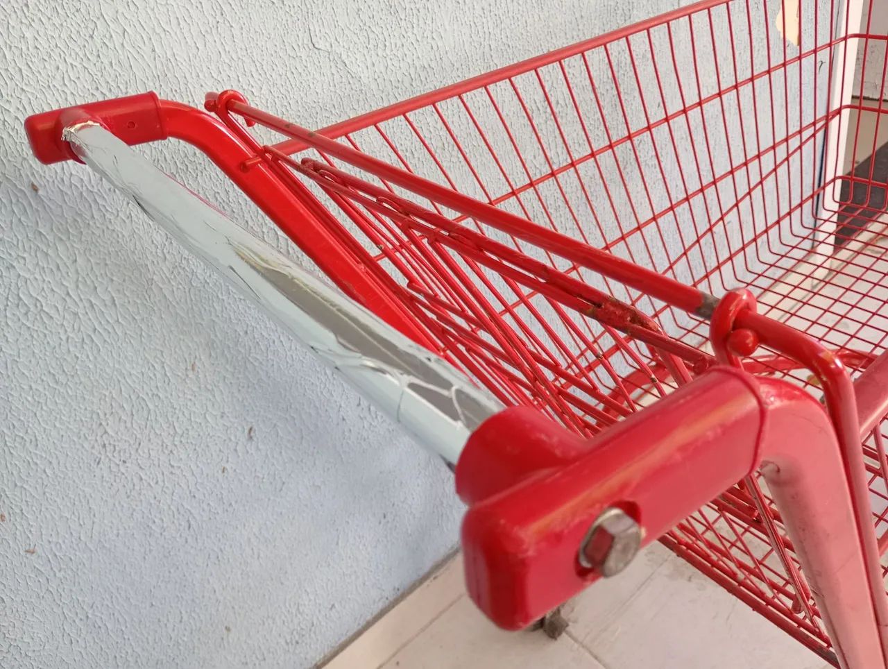 Carrinho de Supermercado à Venda - Foto 5