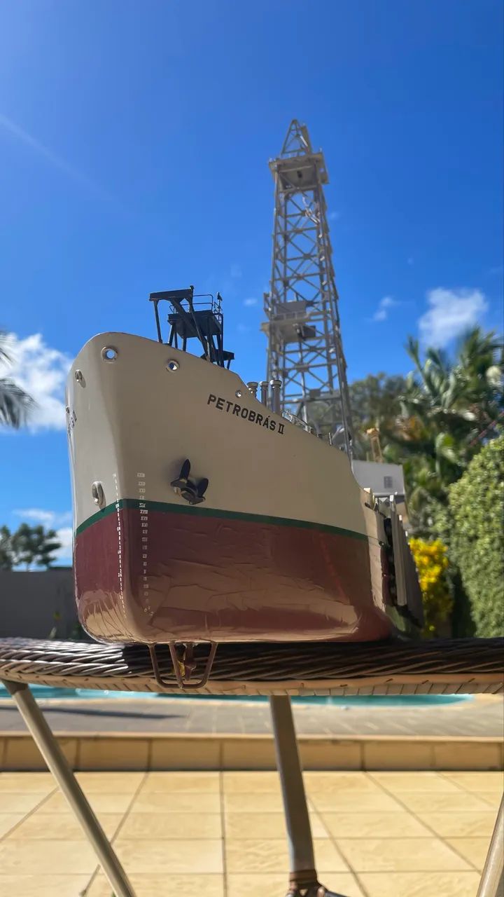 Raridade maket profissional barco petrobras Ii